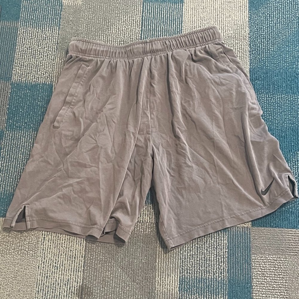 Light grey nike athletic shorts